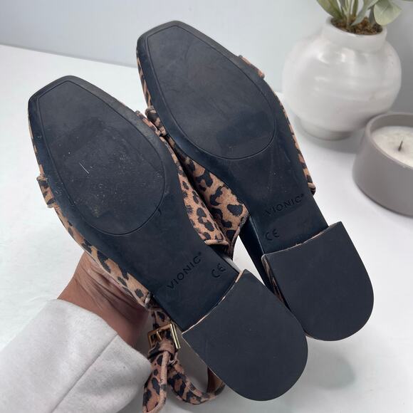 Vionic Lynda Leopard Print Square Toe Slingback Flats Tan/Black Women's 6M - Picture 8 of 9